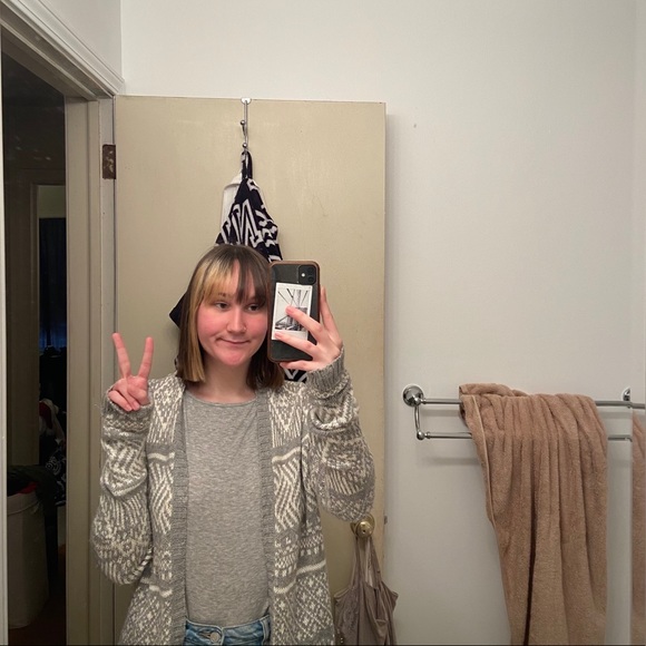 abercrombie and fitch knit cardigan - Picture 2 of 3